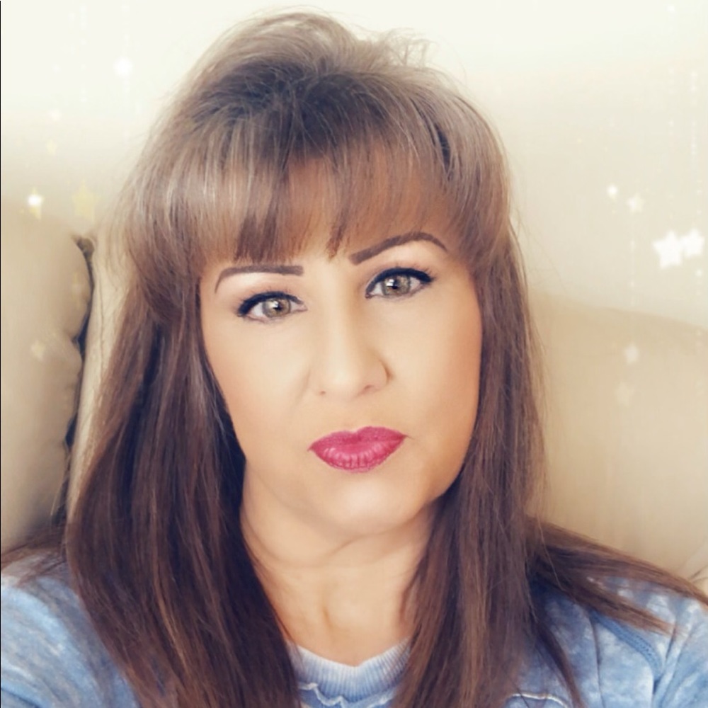 Meet your Posher, Marie